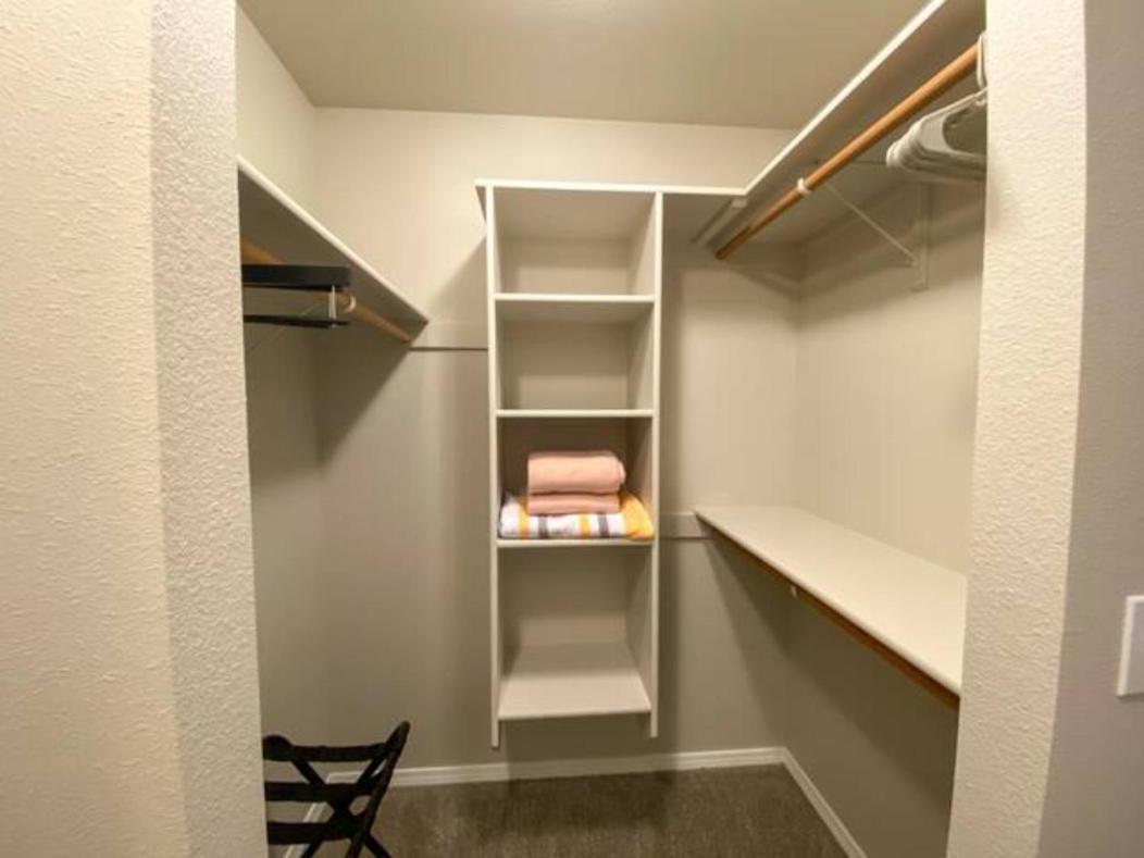 The Getaway Se Boise Condo Across The Street From Greenbelt, Bown Crossing And Boise River 3Bd 3Bath, 4 Beds! Lovely, Homey, Dining Table Seats 6 Bagian luar foto